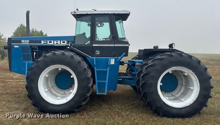 image for item EU6083 1993 Ford 946 4WD tractor