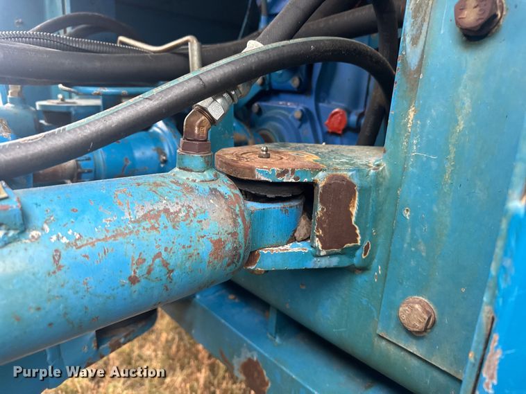 image for item EU6083 1993 Ford 946 4WD tractor