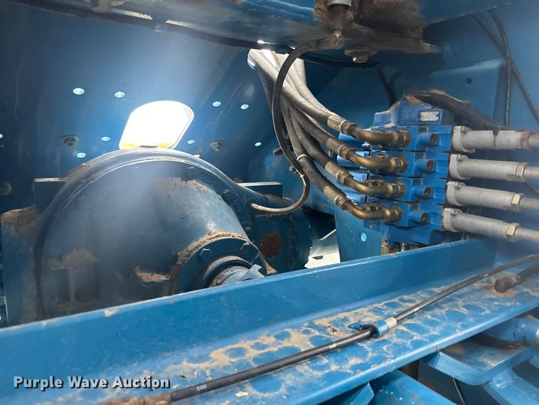 image for item EU6083 1993 Ford 946 4WD tractor