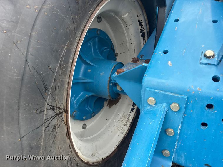 image for item EU6083 1993 Ford 946 4WD tractor