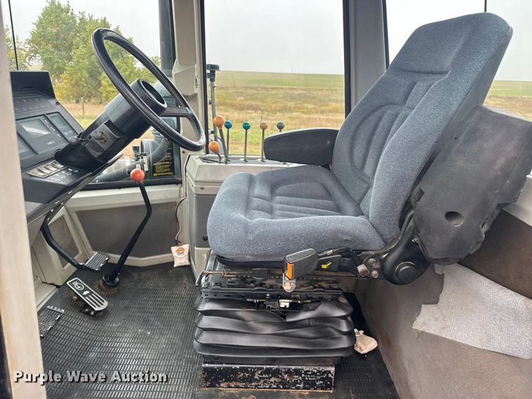 image for item EU6083 1993 Ford 946 4WD tractor