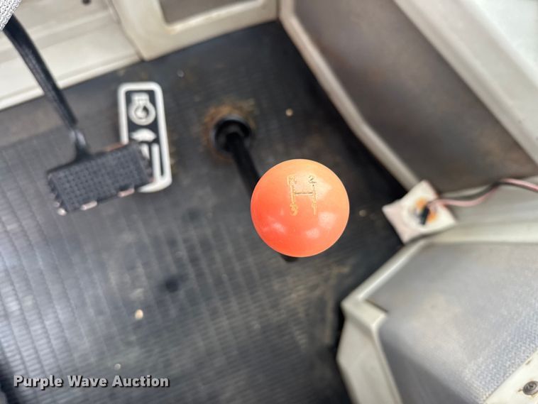 image for item EU6083 1993 Ford 946 4WD tractor