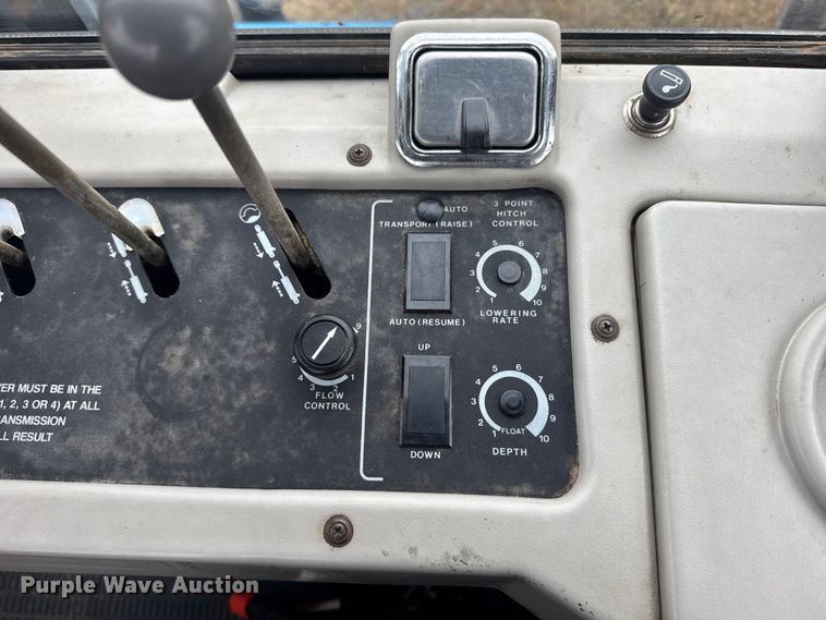 image for item EU6083 1993 Ford 946 4WD tractor