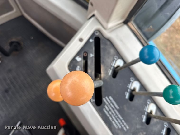 image for item EU6083 1993 Ford 946 4WD tractor