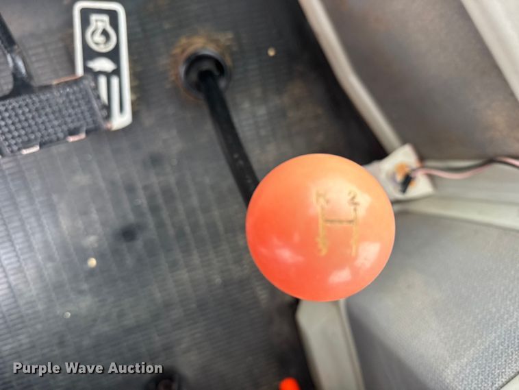 image for item EU6083 1993 Ford 946 4WD tractor