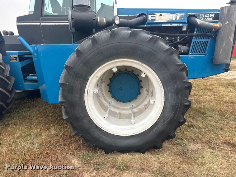 image for item EU6083 1993 Ford 946 4WD tractor