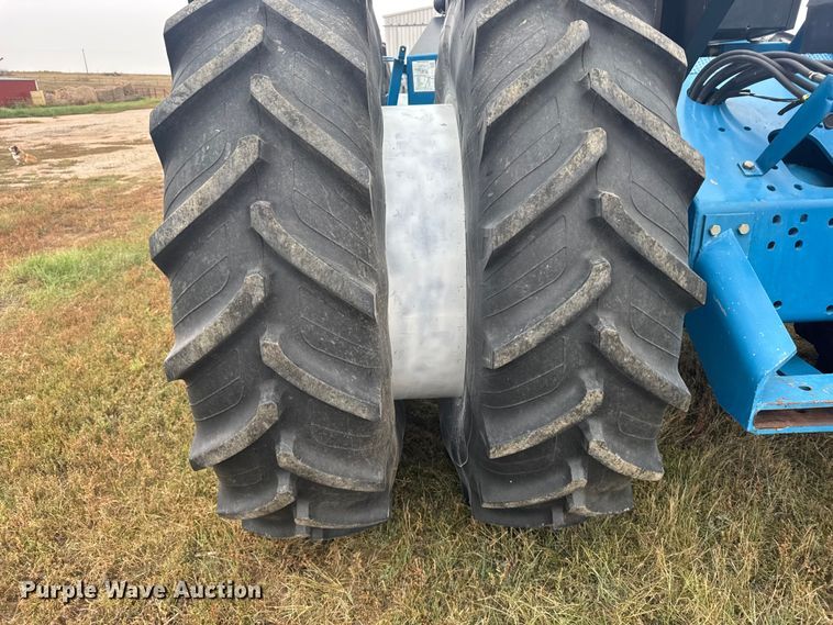 image for item EU6083 1993 Ford 946 4WD tractor