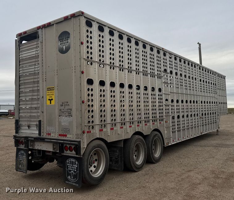 image for item EU6089 2019 Merritt DDLCDB livestock trailer