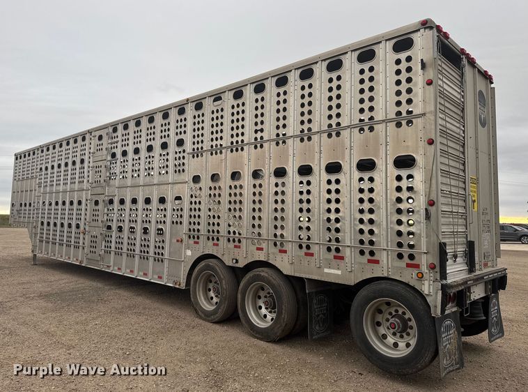 image for item EU6089 2019 Merritt DDLCDB livestock trailer