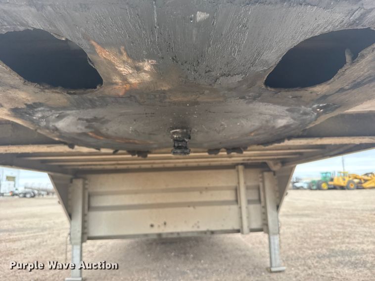 image for item EU6089 2019 Merritt DDLCDB livestock trailer