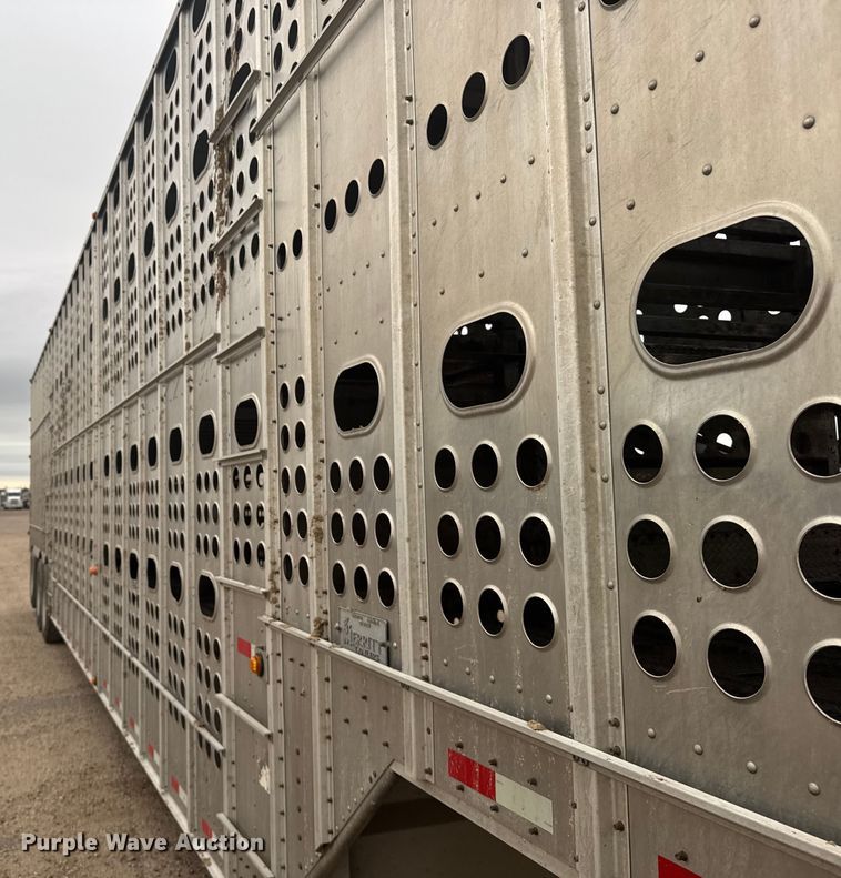 image for item EU6089 2019 Merritt DDLCDB livestock trailer