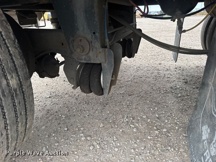 image for item EU6089 2019 Merritt DDLCDB livestock trailer