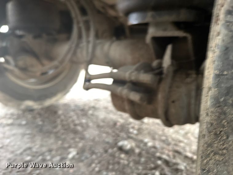 image for item EU6089 2019 Merritt DDLCDB livestock trailer