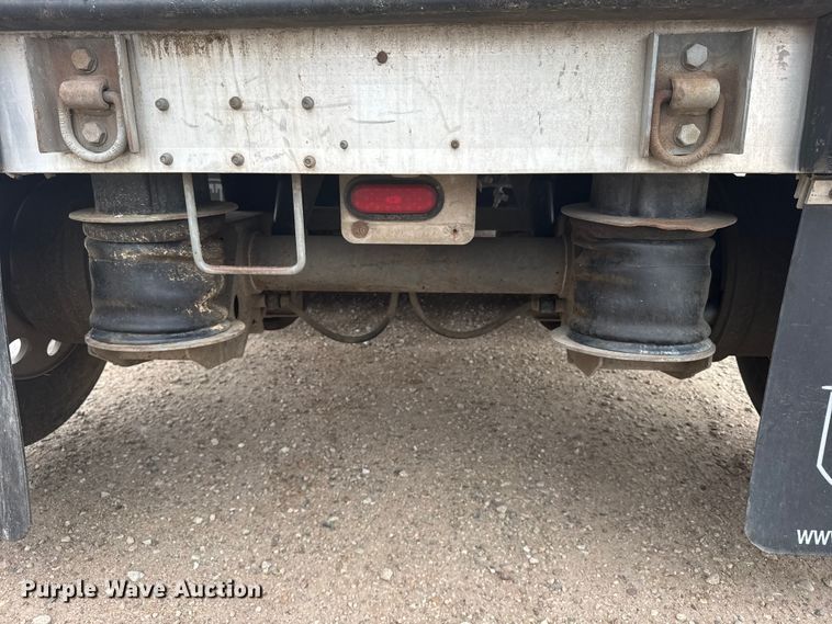 image for item EU6089 2019 Merritt DDLCDB livestock trailer