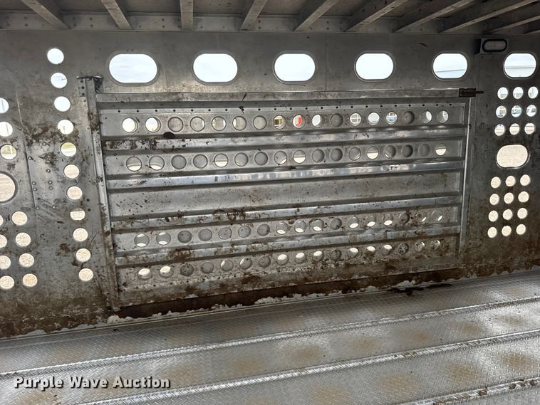 image for item EU6089 2019 Merritt DDLCDB livestock trailer