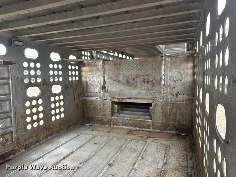 image for item EU6089 2019 Merritt DDLCDB livestock trailer