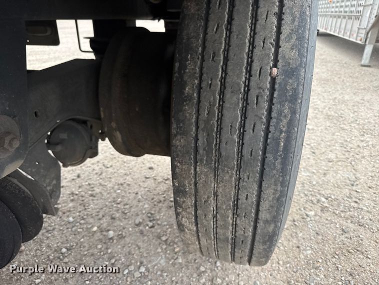 image for item EU6089 2019 Merritt DDLCDB livestock trailer