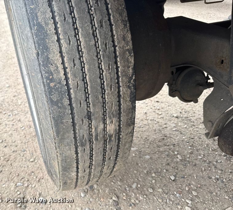 image for item EU6089 2019 Merritt DDLCDB livestock trailer