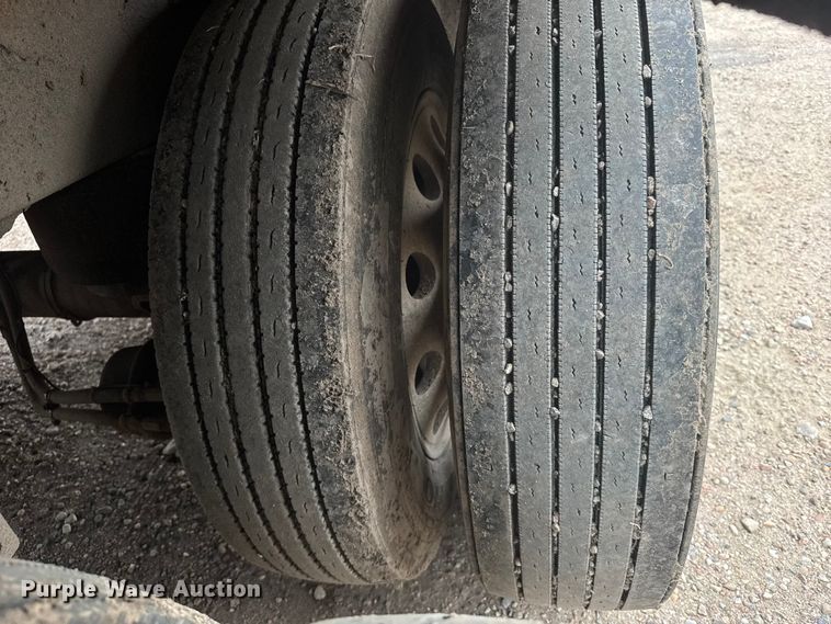 image for item EU6089 2019 Merritt DDLCDB livestock trailer