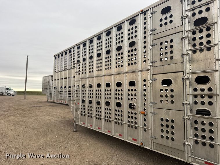image for item EU6090 2019 Merritt DDLCDB livestock trailer