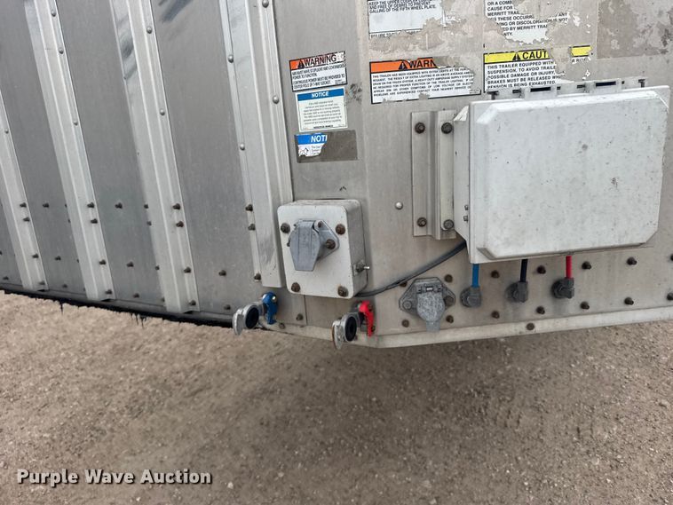 image for item EU6090 2019 Merritt DDLCDB livestock trailer