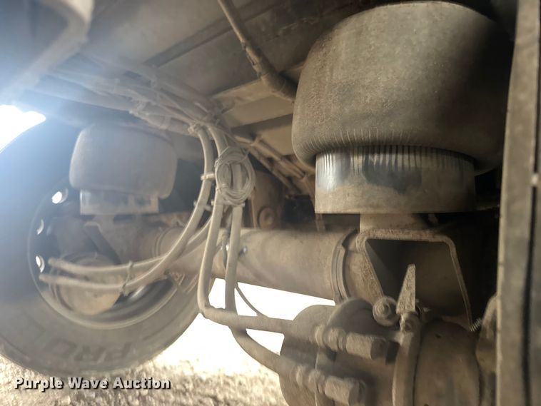 image for item EU6090 2019 Merritt DDLCDB livestock trailer