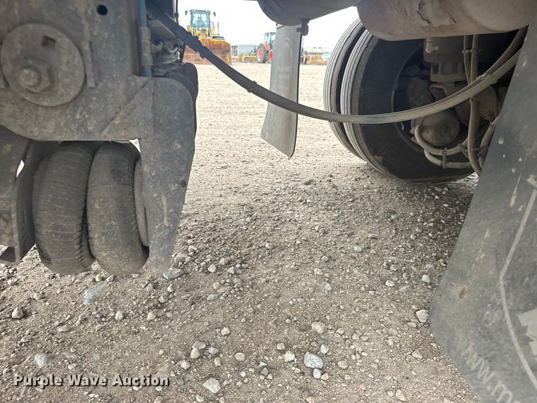 image for item EU6090 2019 Merritt DDLCDB livestock trailer