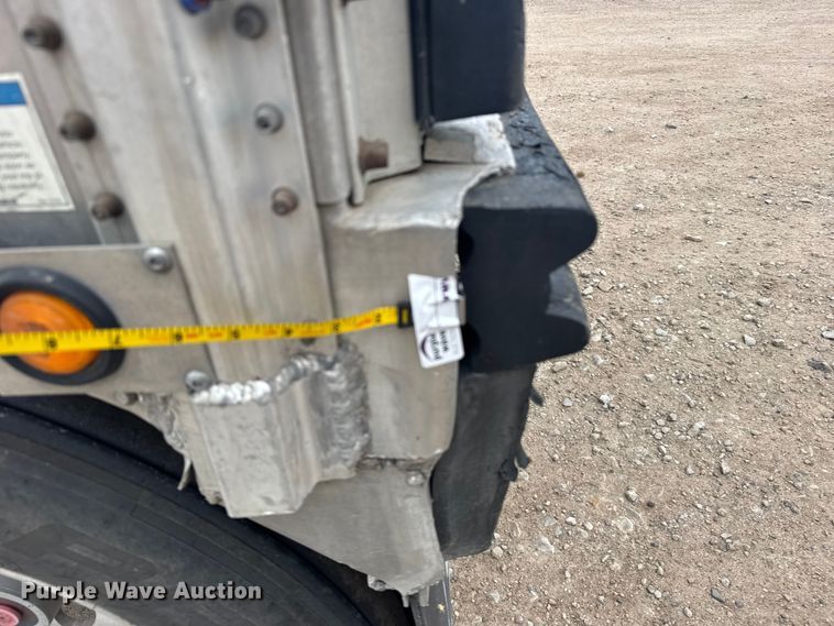 image for item EU6090 2019 Merritt DDLCDB livestock trailer