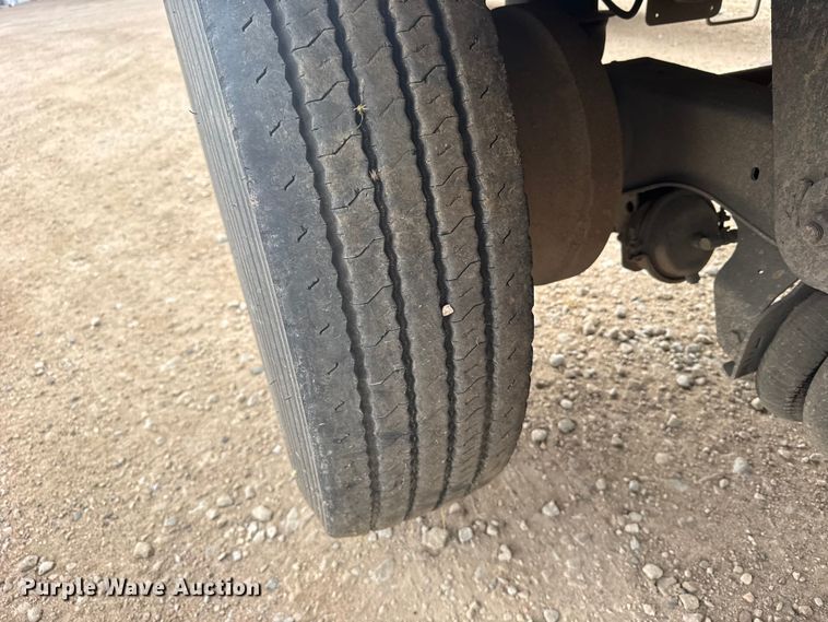 image for item EU6090 2019 Merritt DDLCDB livestock trailer