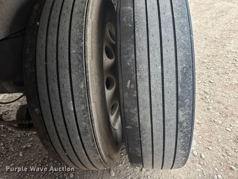 image for item EU6090 2019 Merritt DDLCDB livestock trailer