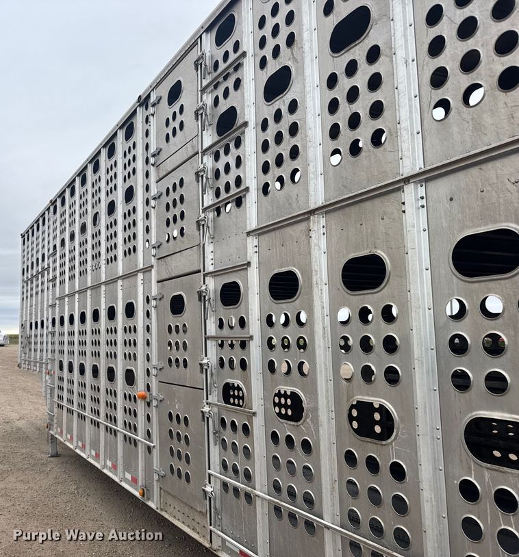 image for item EU6091 2018 Merritt DDLCDBM livestock trailer
