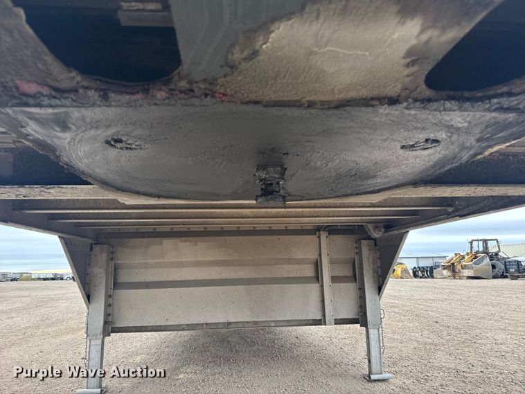 image for item EU6091 2018 Merritt DDLCDBM livestock trailer