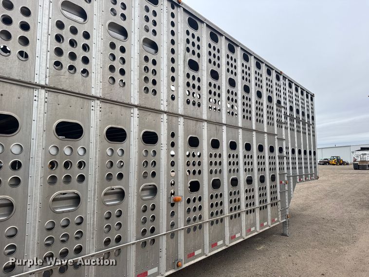 image for item EU6091 2018 Merritt DDLCDBM livestock trailer
