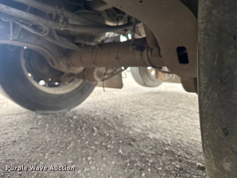 image for item EU6091 2018 Merritt DDLCDBM livestock trailer