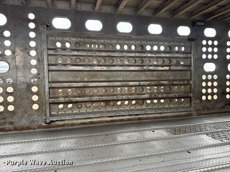 image for item EU6091 2018 Merritt DDLCDBM livestock trailer