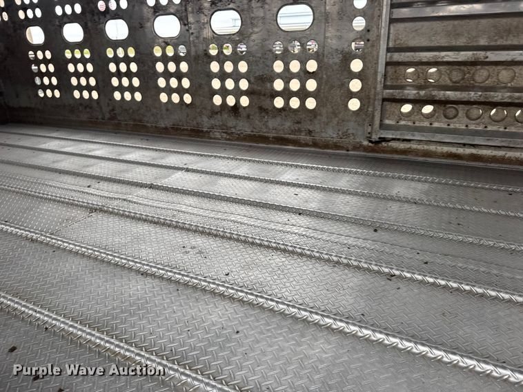 image for item EU6091 2018 Merritt DDLCDBM livestock trailer