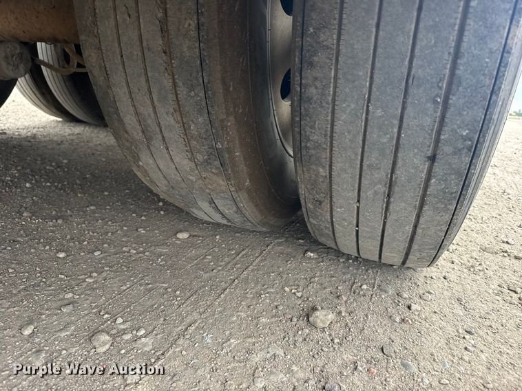 image for item EU6091 2018 Merritt DDLCDBM livestock trailer