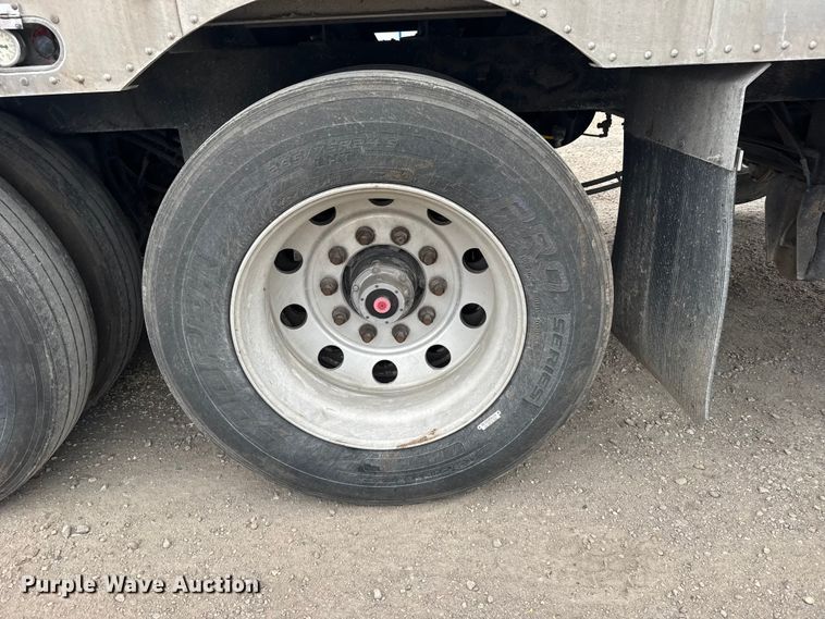 image for item EU6091 2018 Merritt DDLCDBM livestock trailer