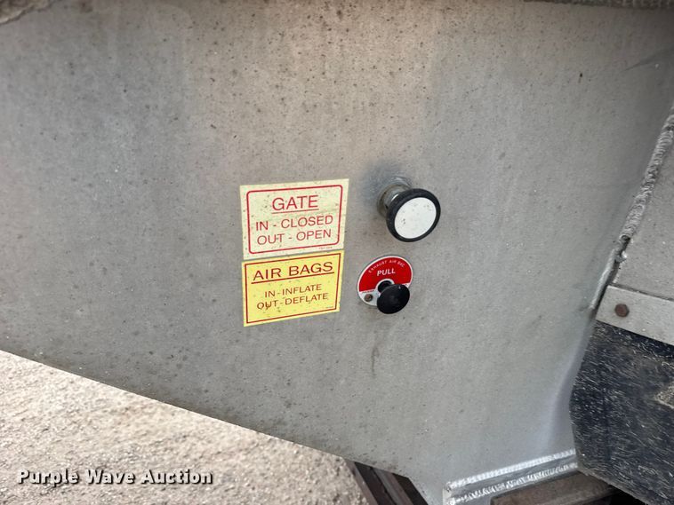 image for item EU6092 2015 Travis end dump trailer