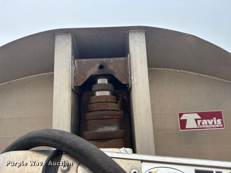 image for item EU6092 2015 Travis end dump trailer