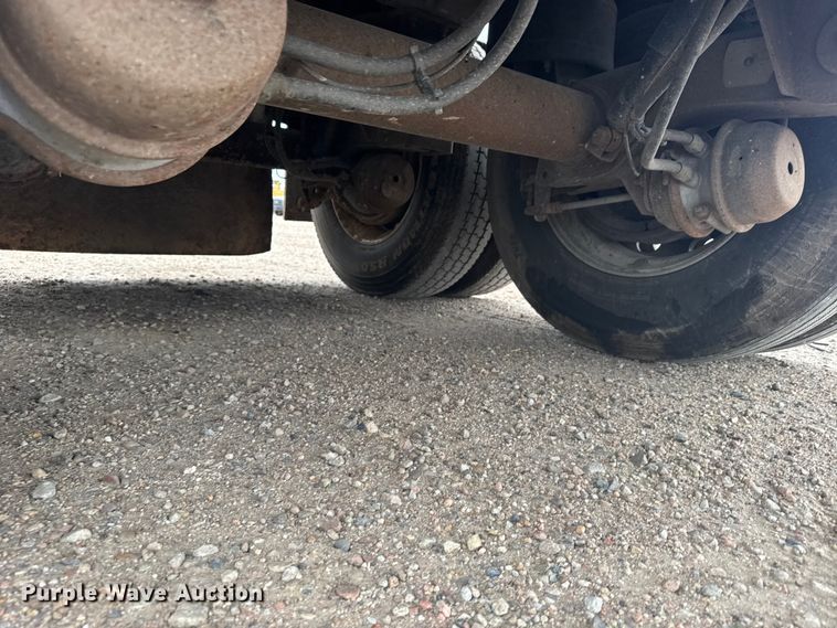 image for item EU6092 2015 Travis end dump trailer