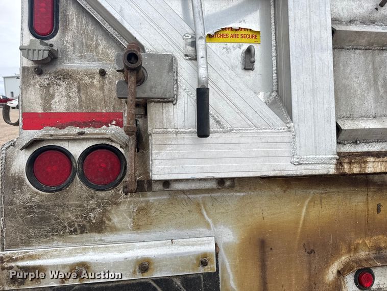 image for item EU6092 2015 Travis end dump trailer