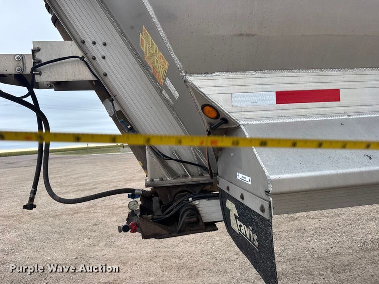 image for item EU6092 2015 Travis end dump trailer