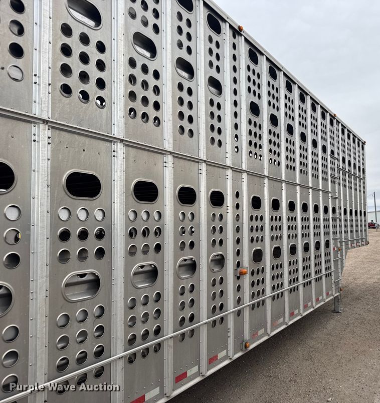 image for item EU6093 2018 Merritt DDLCDBM livestock trailer