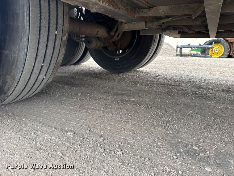 image for item EU6093 2018 Merritt DDLCDBM livestock trailer