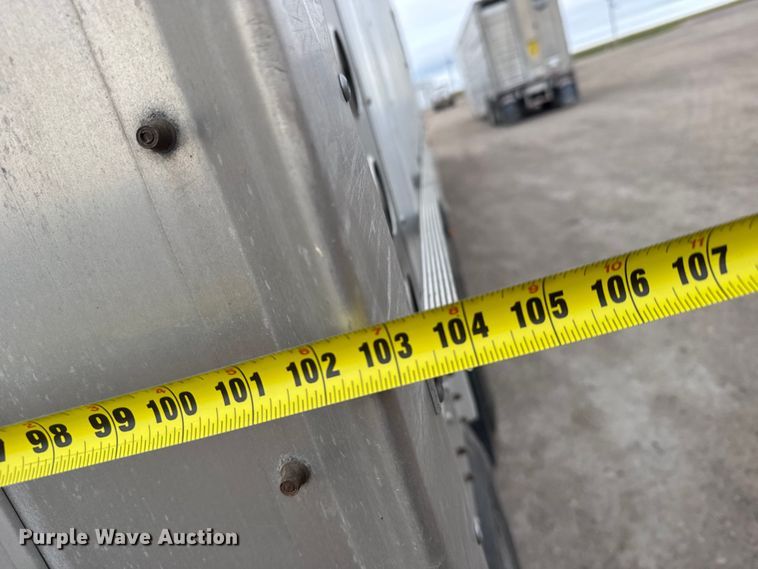 image for item EU6093 2018 Merritt DDLCDBM livestock trailer