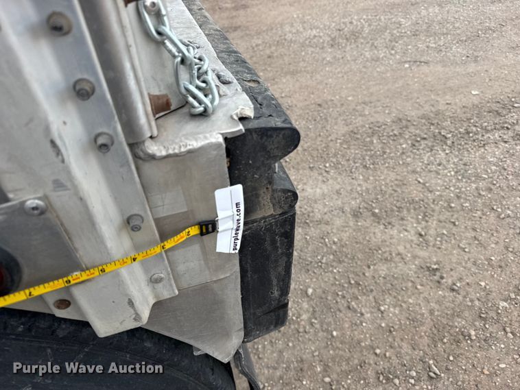 image for item EU6093 2018 Merritt DDLCDBM livestock trailer