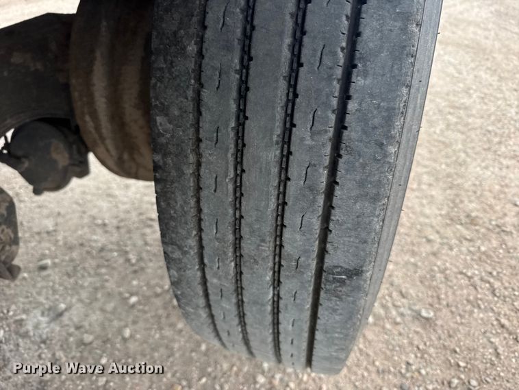 image for item EU6093 2018 Merritt DDLCDBM livestock trailer