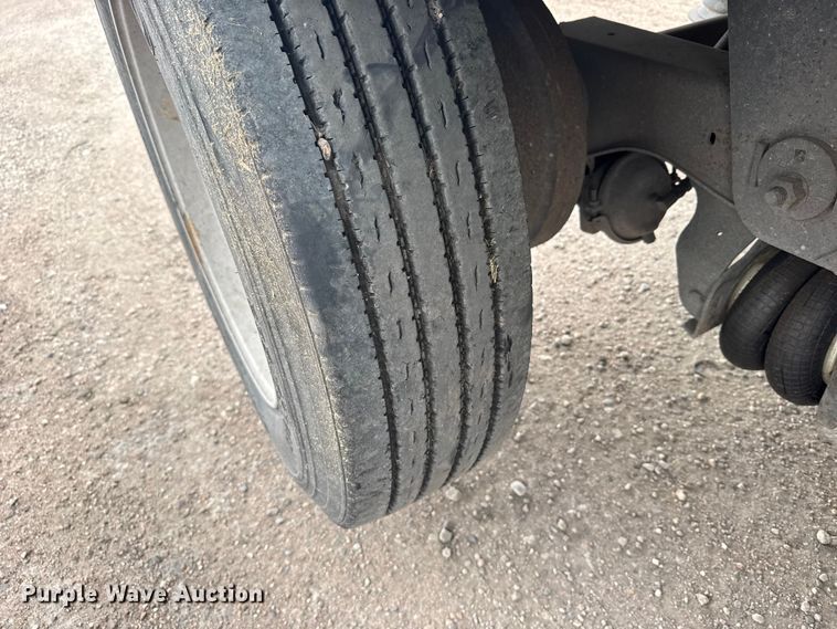 image for item EU6093 2018 Merritt DDLCDBM livestock trailer