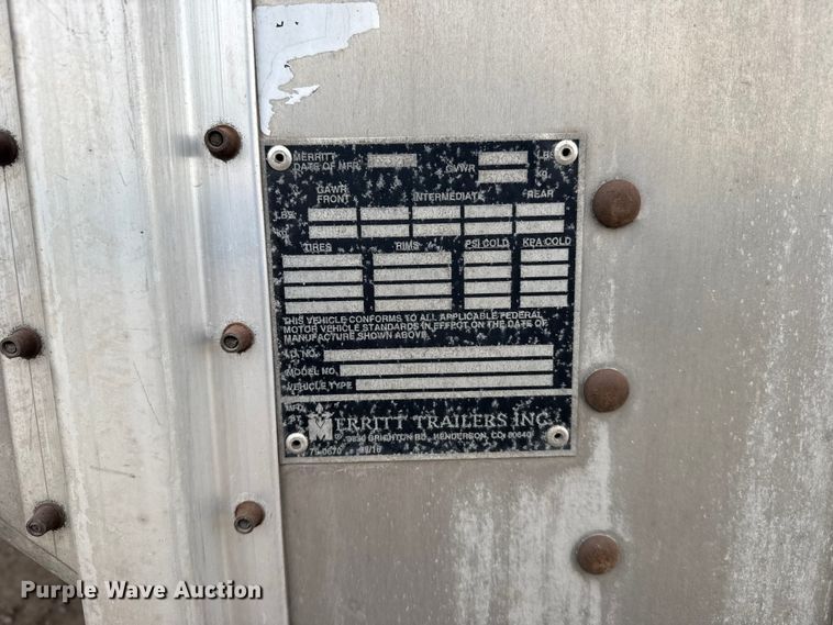 image for item EU6093 2018 Merritt DDLCDBM livestock trailer